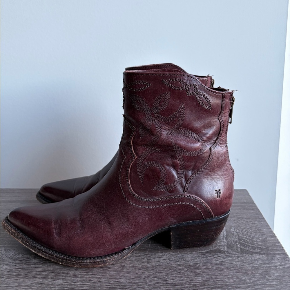Frye Billy Short Embroidered Western Boots